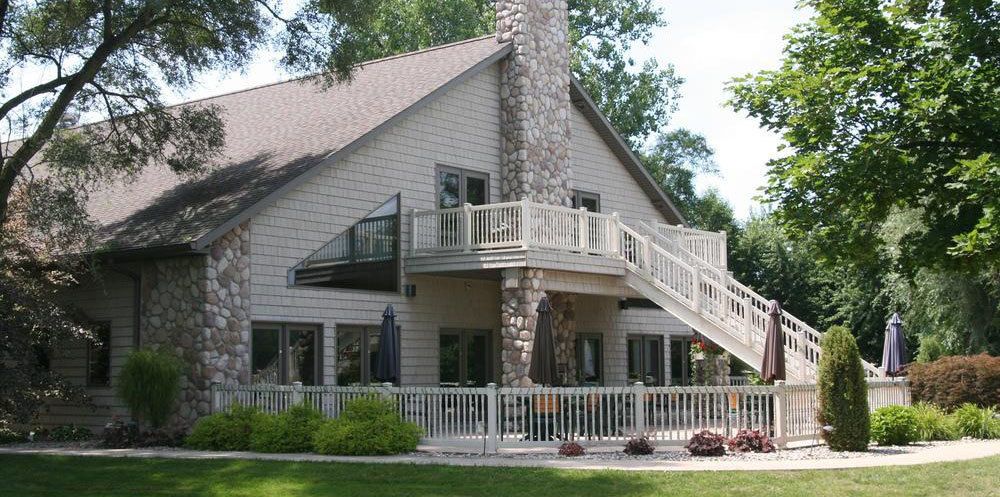 Adams Lake Pub: 5365 E 620 S, Wolcottville, IN 46795